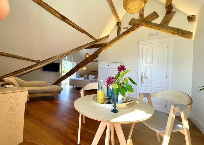 Villa Boutique 1880-Romantic Historic Boutique Hotel With Outdoor Jacuzzi